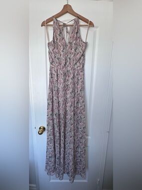 Sleeveless Pink Chevron Maxi Dress